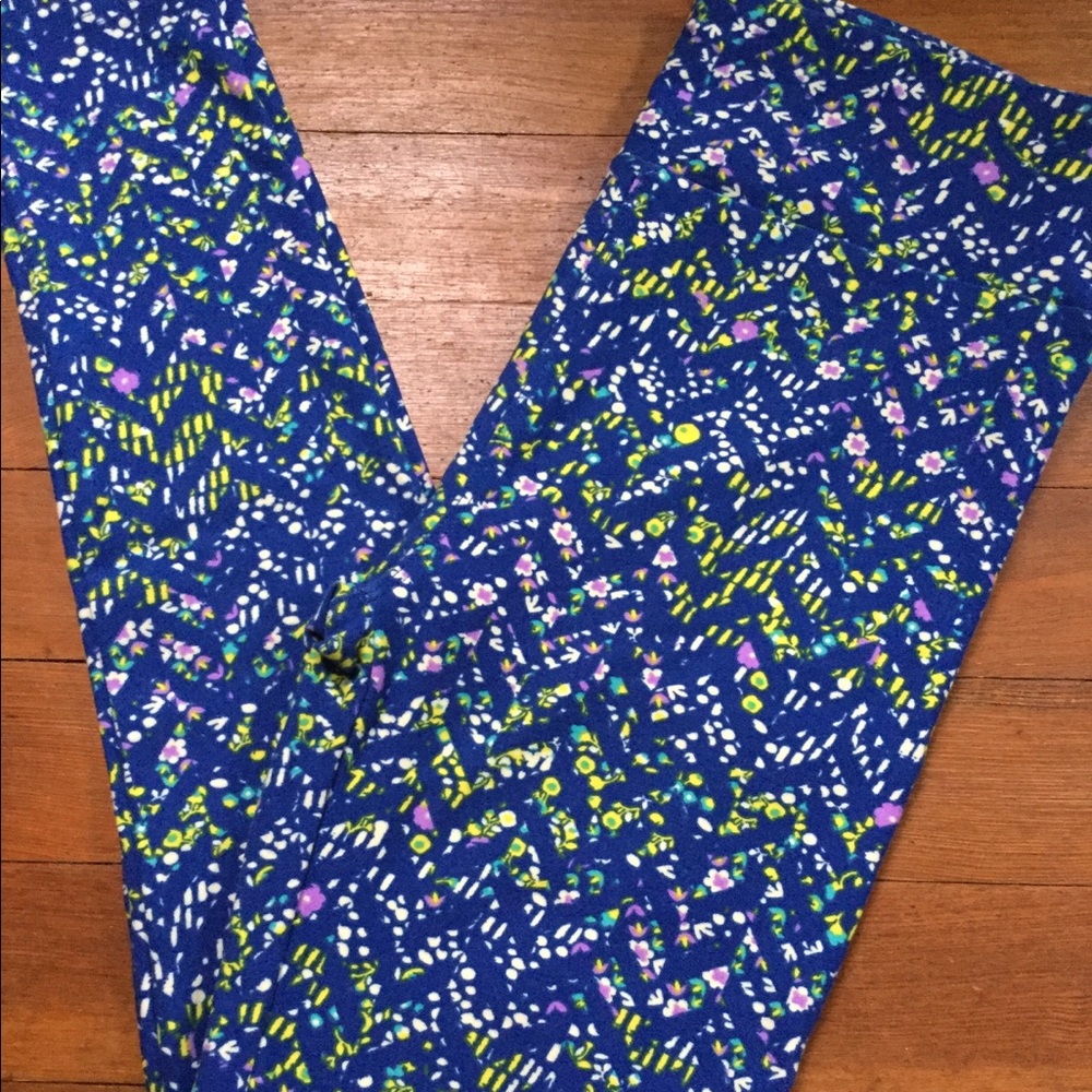LuLaRoe Blue Chevron Floral OS Leggings